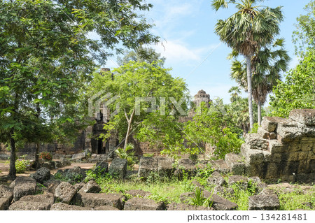 The Tablom ruins in Phnom Penh, built in the late 12th century The Tablom ruins in Phnom Penh, built in the late 12th century 134281481
