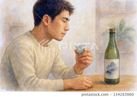 畫面上是一位日本男子品嚐清酒。 134283060