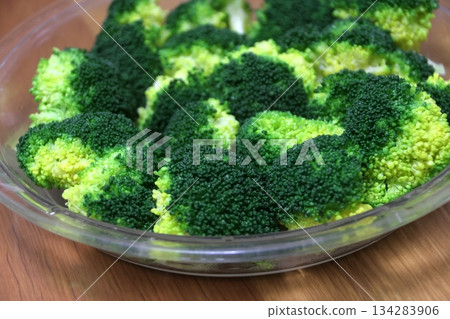 Boiled broccoli 134283906