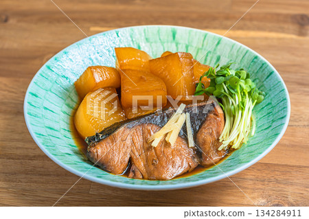 第一個棕色蛋 134284911