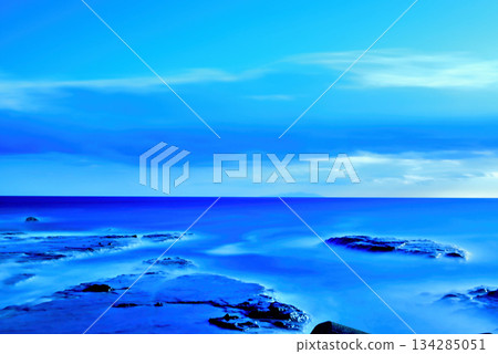 Enoshima: Sagami Bay as seen from the Shonan Great Levee, long exposure photography 134285051