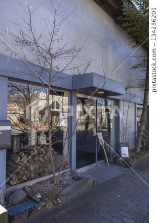 [Vertical photo] Karuizawa bakery Mel 134286201