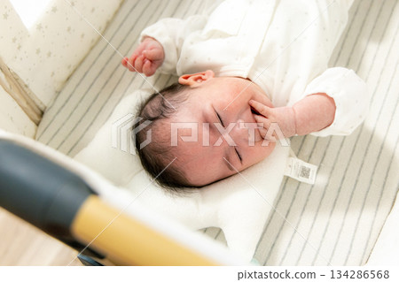 寶寶在哭 134286568