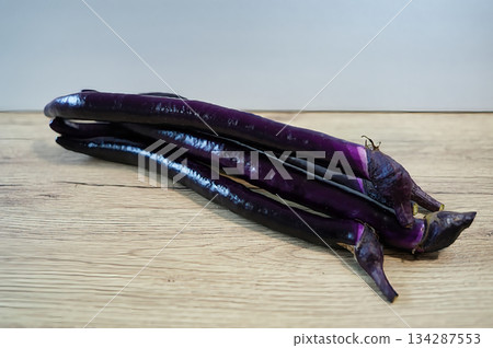 Himonasu, a rare variety of eggplant known as the phantom eggplant Himonasu, a rare variety of eggplant known as the phantom eggplant 134287553