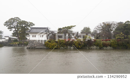 Snow in Odawara Castle Park in the rain 134290952