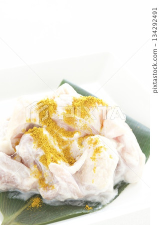 坦都裡雞肉的製作 134292491