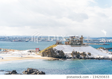 "Aomori Prefecture" Snowy Kabushima Island, Tanesashi Coast 134293633