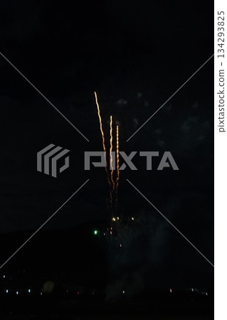 Shinshu Togura Kamiyamada Onsen Summer Fireworks Festival (New Fireworks) 134293825