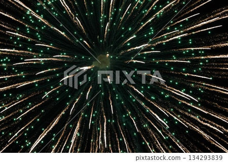 Shinshu Togura Kamiyamada Onsen Summer Fireworks Festival (New Fireworks) Shinshu Togura Kamiyamada Onsen Summer Fireworks Festival (New Fireworks) 134293839