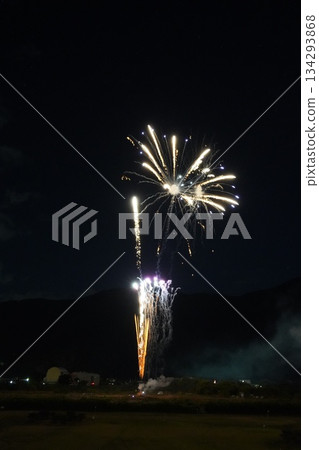 信州戶倉神山田溫泉夏季煙火祭（新煙火） 134293868