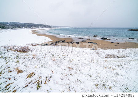 青森縣雪域大須賀海岸和種誌海岸 134294092