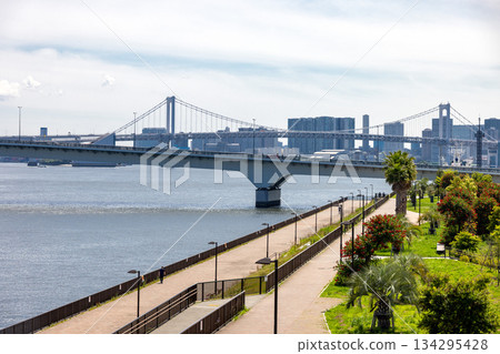 Harumi Ryokudo Park, a lush green space in the Tokyo Bay area Harumi Ryokudo Park, a lush green space in the Tokyo Bay area 134295428