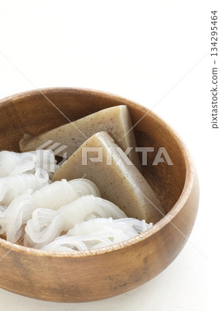 蒟蒻和白瀧 蒟蒻和白瀧 134295464