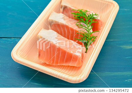 包裝好的銀鮭魚片 包裝好的銀鮭魚片 134295472