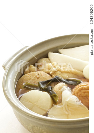 The ingredients of oden 134296206