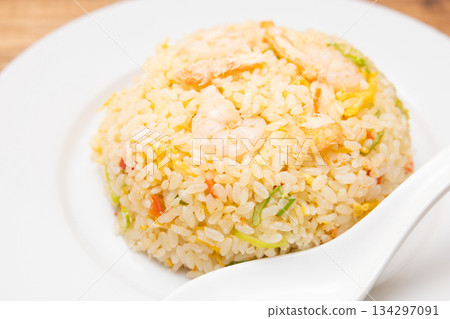 美味的蝦蟹炒飯 美味的蝦蟹炒飯 134297091