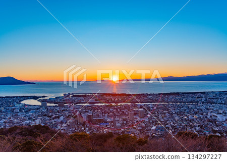 （靜岡縣）沼津市景及駿河灣日落 134297227