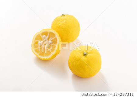 Yuzu from Kochi Prefecture Yuzu from Kochi Prefecture 134297311