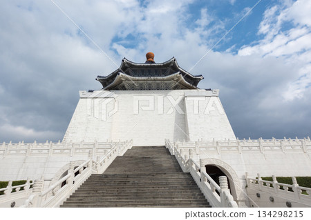 National Chiang Kai-shek Memorial Hall (Taipei, Taiwan) 134298215