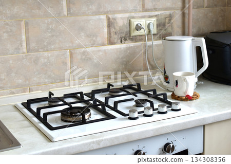 An ordinary kitchen setting. 134308356