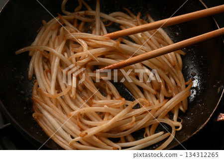 炒豆芽 炒豆芽 134312265