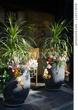 Street corner scenery sketch photo 134313039