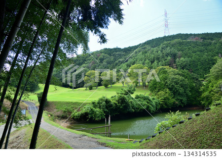 Kanda Oki Pond (Ishimichi, Koyasan Town) [Katsuragi Town, Wakayama Prefecture] 134314535