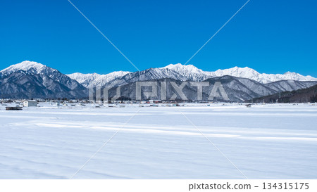 從大町市眺望北阿爾卑斯山（冬季） 134315175