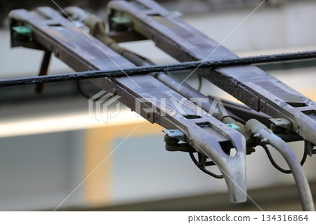 Pantograph image (single arm) 134316864