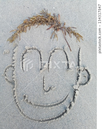 海邊的微笑：海藻天然發 134317847