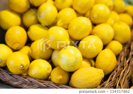 Lemons in shop window 134317862