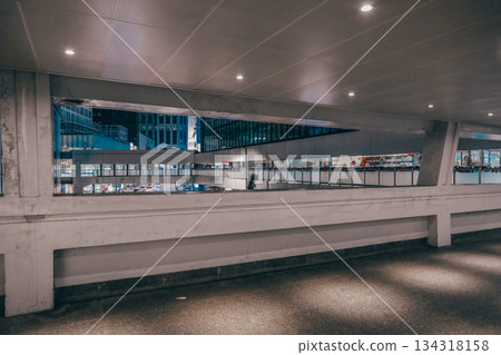 Night footbridge view in vibrant Central Hong Kong 134318158