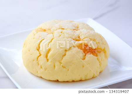 蜜瓜麵包 - 外觀美味，散發甜美蜜瓜香氣，令人食慾大開 134319407