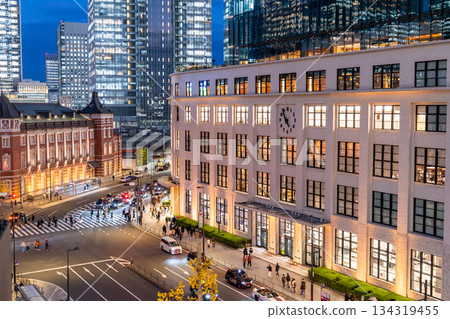 東京車站夜景 134319455