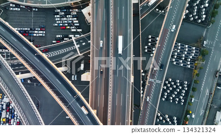 無人機航拍高速公路交叉口 無人機航拍高速公路交叉口 134321324