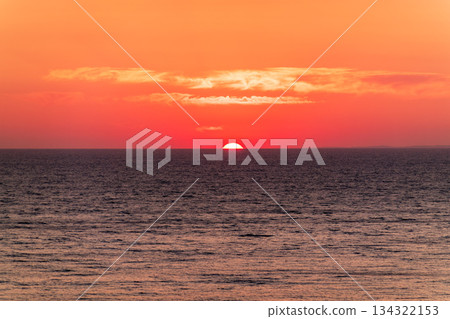 Beautiful red and orange sunrise over the sea. 134322153