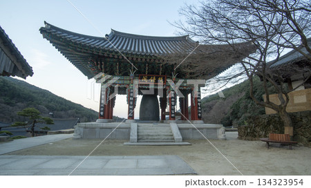 koreatemple with mountain koreatemple with mountain 134323954