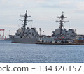 停泊的海上自衛隊護衛艦 134326157