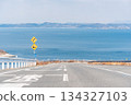 The road leading to the sea and sky 134327103