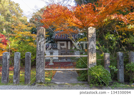 秋筱寺、甲州閣、秋葉季節 134330094