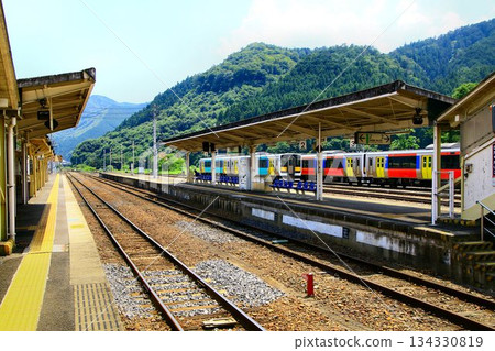 Hitachi Daigo Station is a major station on the Suigun Line, also known as the Okukuji Seiryu Line. 134330819