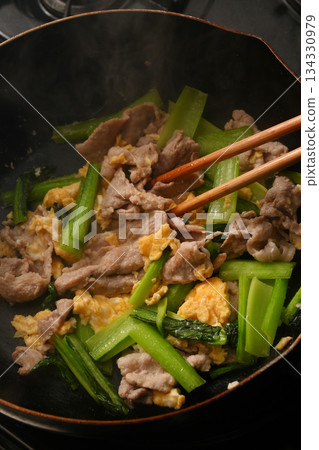 Stir-fried Chinese-style egg with pork and Japanese mustard spinach Stir-fried Chinese-style egg with pork and Japanese mustard spinach 134330979