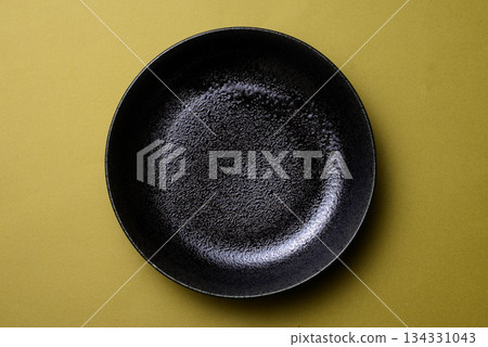 Black plate background material 134331043