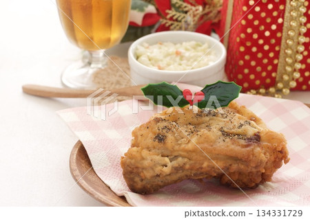 Coleslaw and fried chicken Coleslaw and fried chicken 134331729