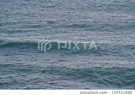 Blue sea, water surface, winter sea, December material [Miura City, Kanagawa Prefecture] 134331998