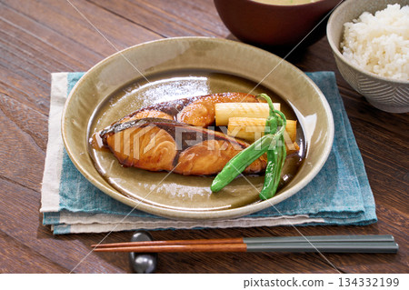 日式照燒黃尾魚套餐 134332199