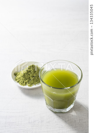 Cold green tea made with powdered green tea Cold green tea made with powdered green tea 134335045