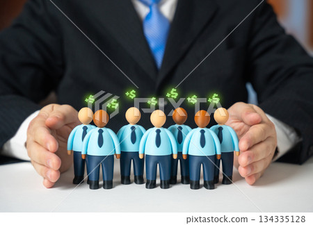 Managing a business team and increasing its performance. Mentoring and support. Leadership development, employee engagement and productivity growth through guidance and collaboration. 134335128