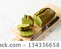 Cut matcha pound cake 134336658