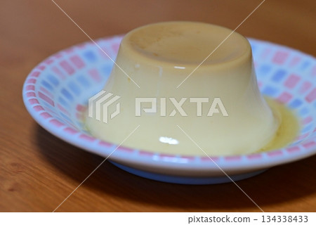 香甜可口的布丁 134338433